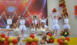 向快乐出发舞蹈视频,跟随向快乐出发舞蹈视频感受青春活力